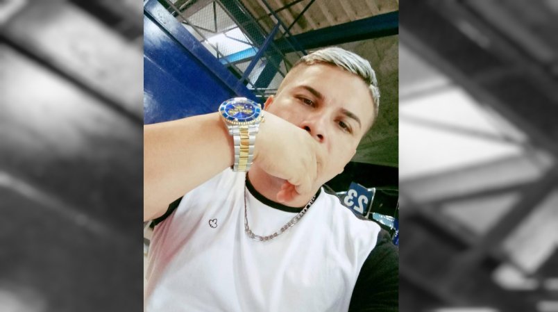 Homem é assassinado a tiros e outro é baleado durante jogo de