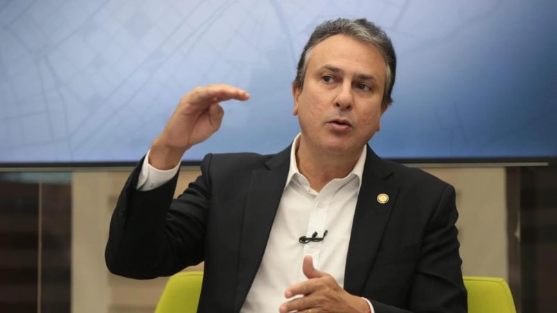 Camilo Santana quer lançar linha de financiamento para construção de escolas no Brasil