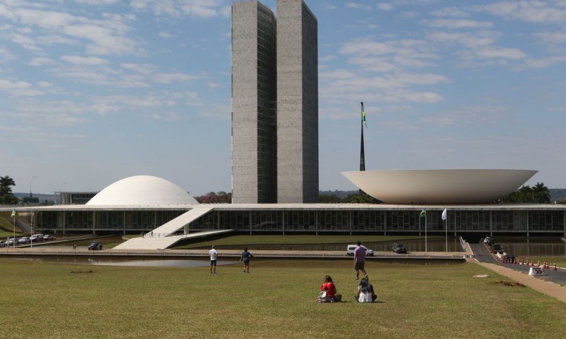 Congresso vota nesta terça-feira, 18, projeto que destrava pagamento do piso da enfermagem