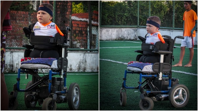 Criança fanática por futebol, sem braços e sem pernas, recebe cadeira especial e realiza o sonho de jogar bola com amigos