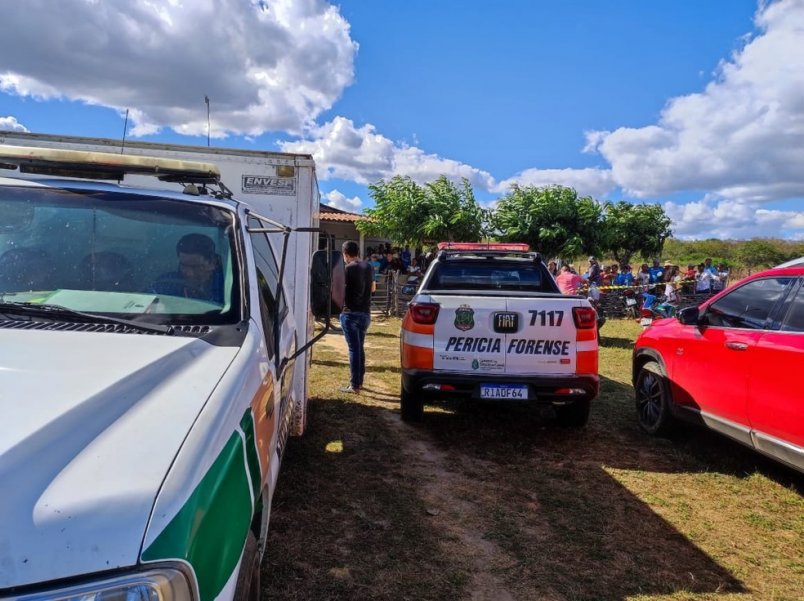 Casal é encontrado morto no interior do Ceará; suspeita é de feminicídio seguido de suicídio