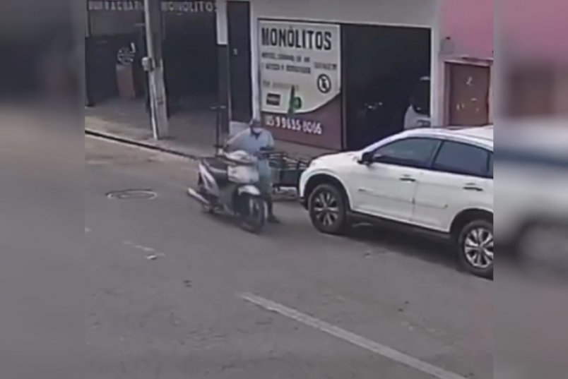 Homem é flagrado furtando motocicleta em plena luz do dia em Quixadá, no Ceará